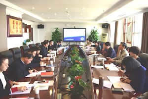 学院党委理论学习中心组举行 “不忘初心、牢记使命”主题教育学习会