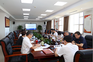 广厦大学理论学习中心组举行“学习习近平总书记关于解放思想的重要论述”专题学习会